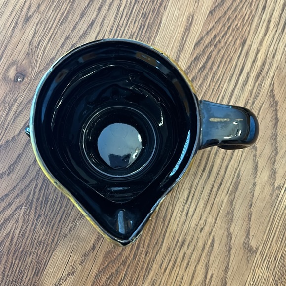 Vintage Thames Black Clown Redware Mini Creamer - Picture 3 of 7